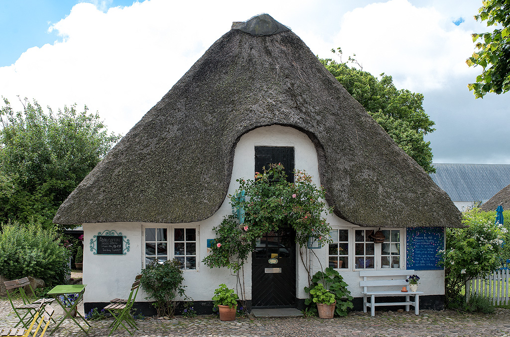 Dänemark-06---2017-+-17X_6212-1-Kopie.jpg - Wunderschöne Häuser in dem Ort Mogeltonder